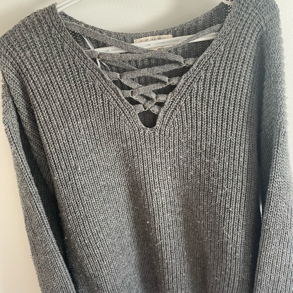 V neck pink rose sweater - Picture 1 of 5